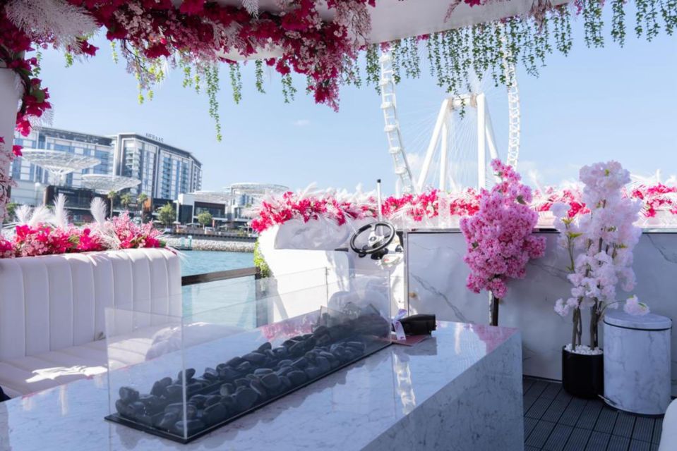 Flowers Dubai Marina: Bringing Nature’s Magnificence to Your Doorstep